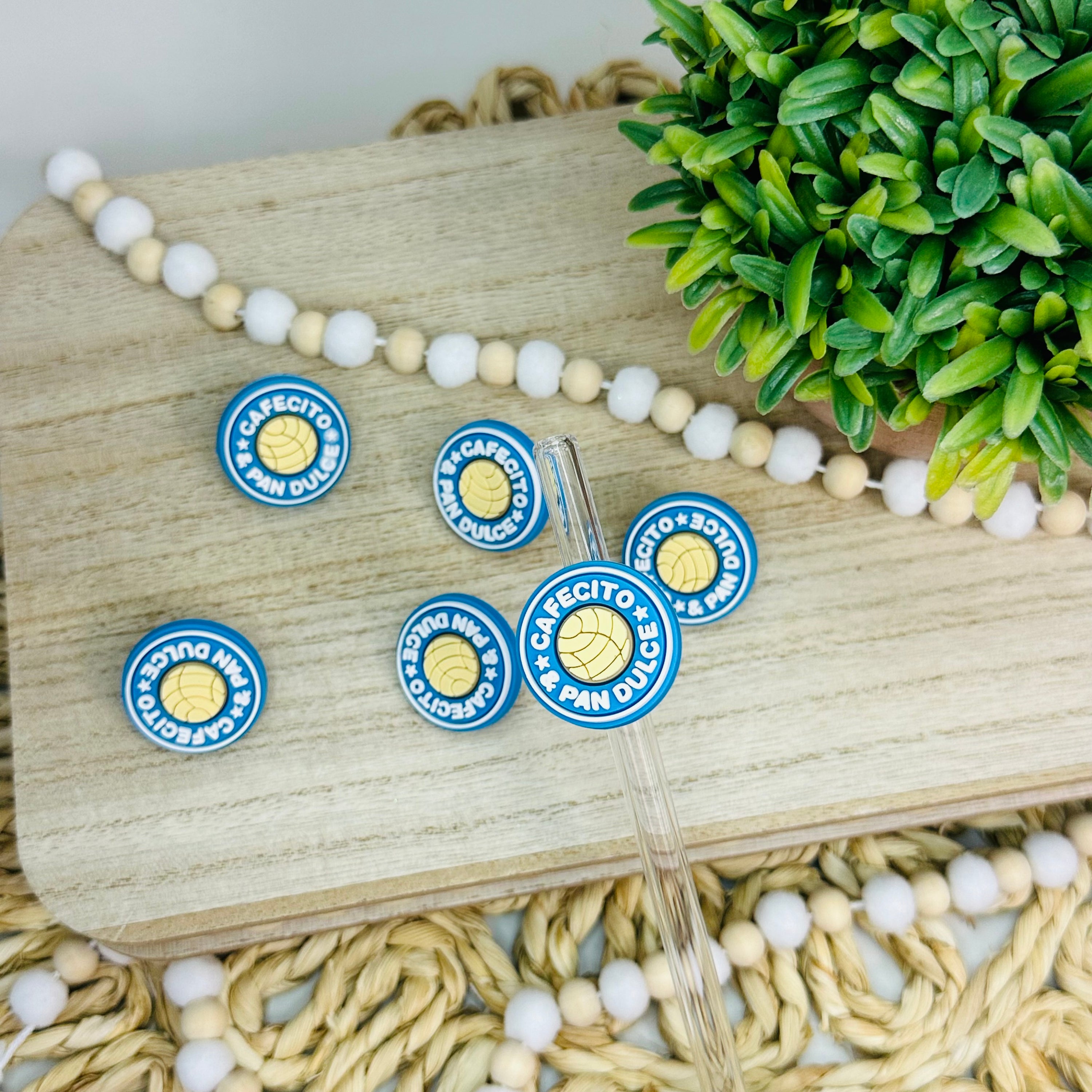 Cafecito y Pan Dulce | Straw Charms