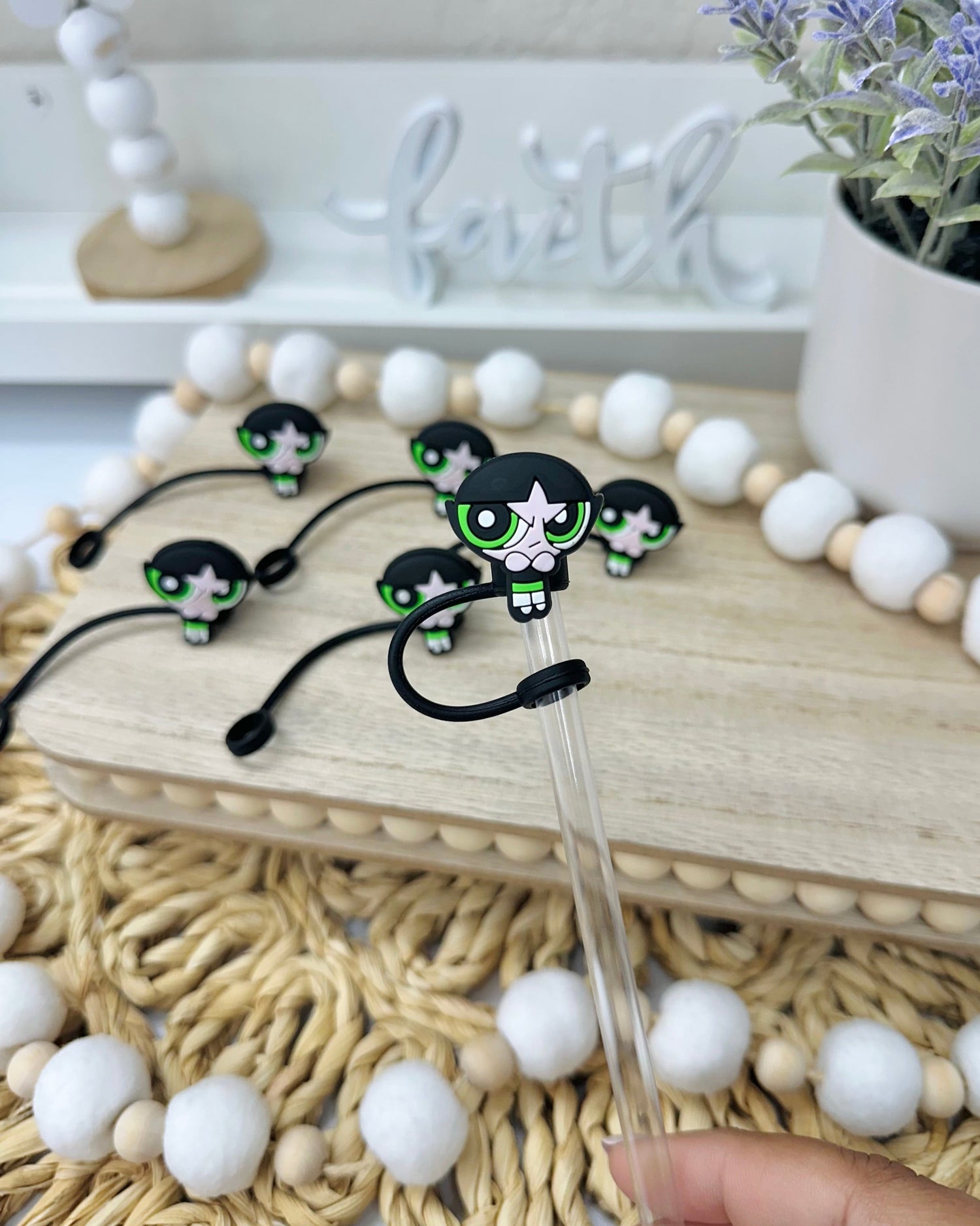 Green Girl | Straw Topper