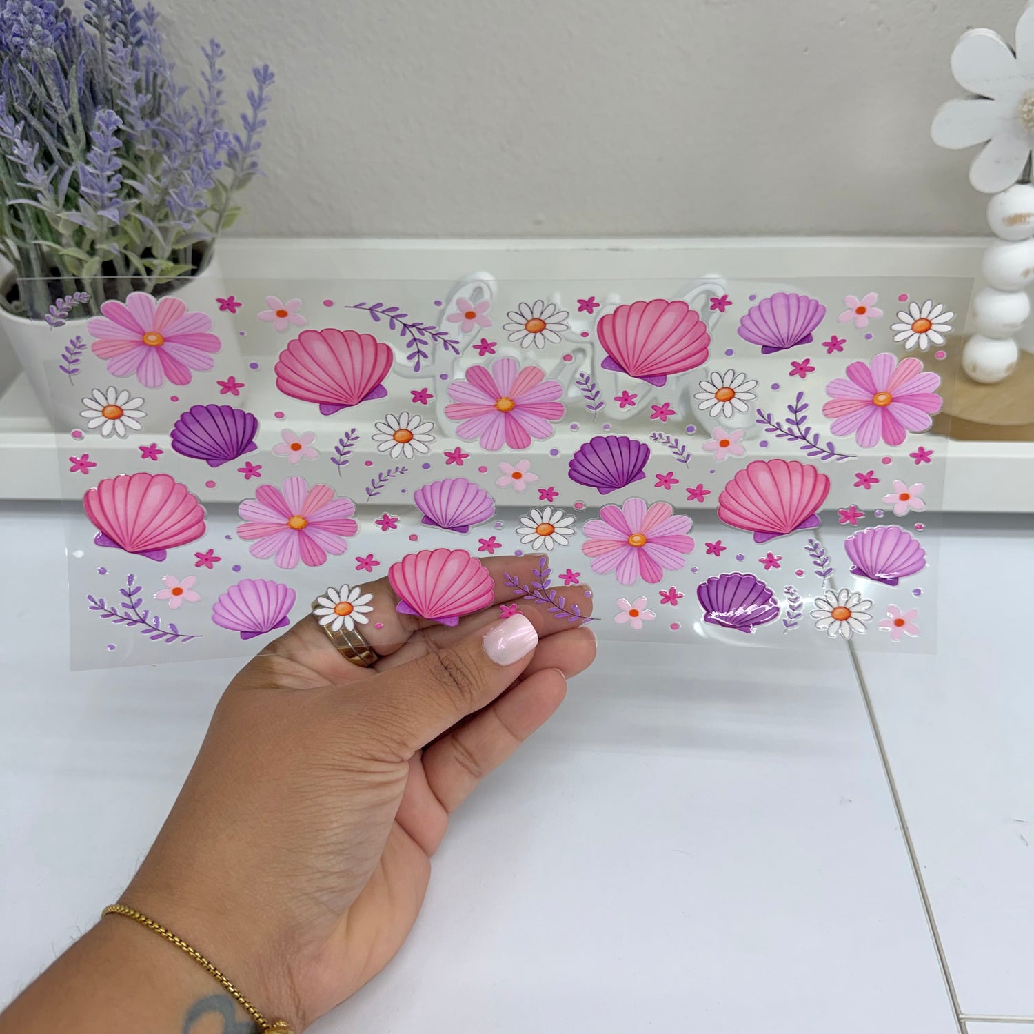 Purple Seashells Daisy | UV DTF