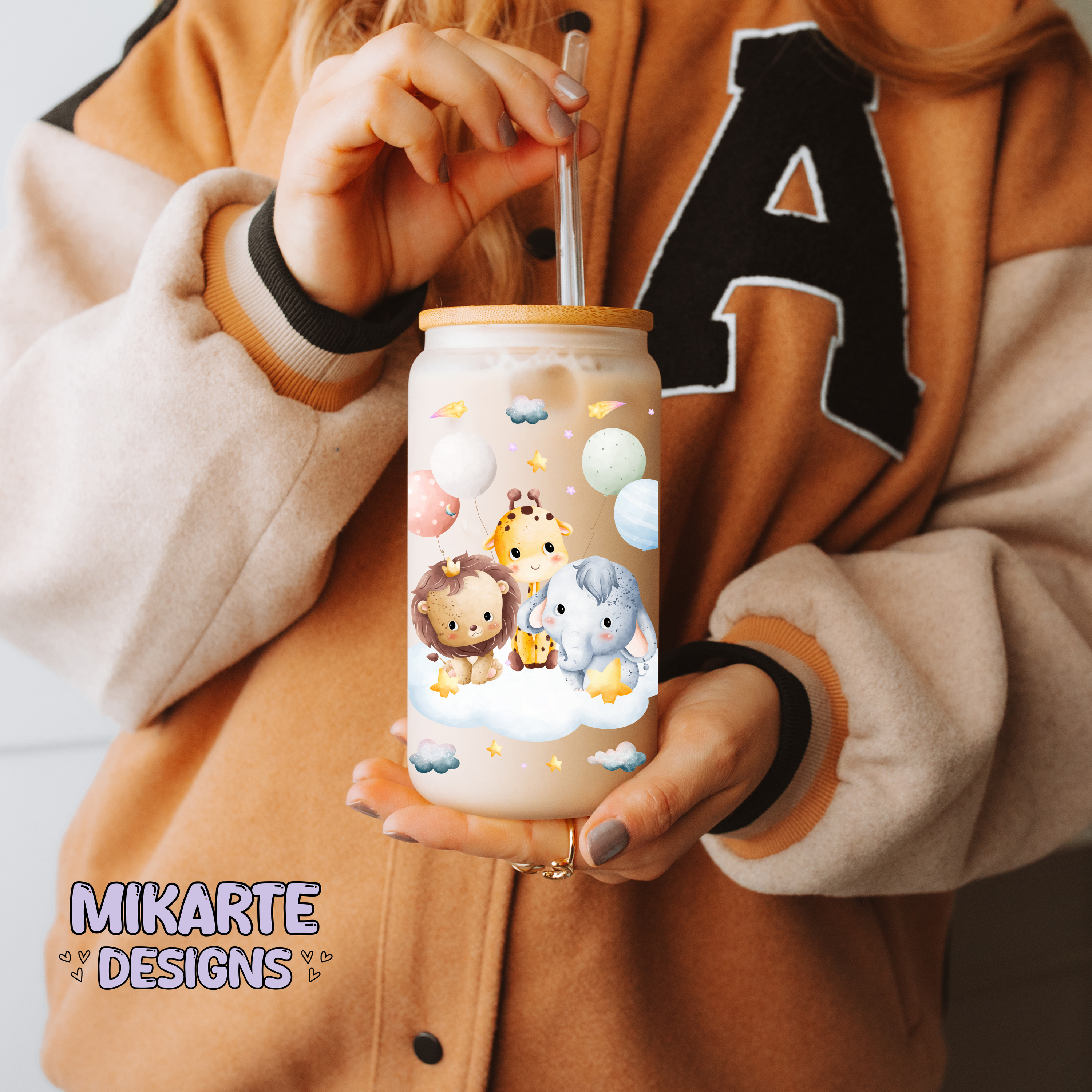 Bebés animales en una nube | Diseño digital PNG para vaso de vidrio de 16 oz