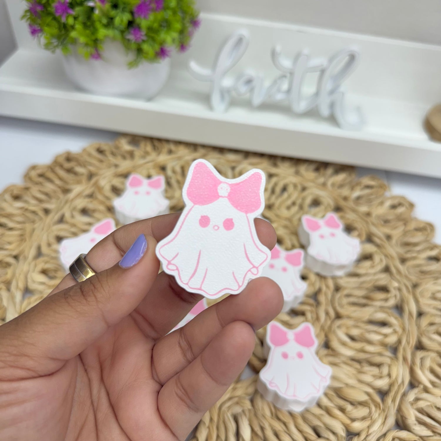 Ghost Bow 3D Straw Topper