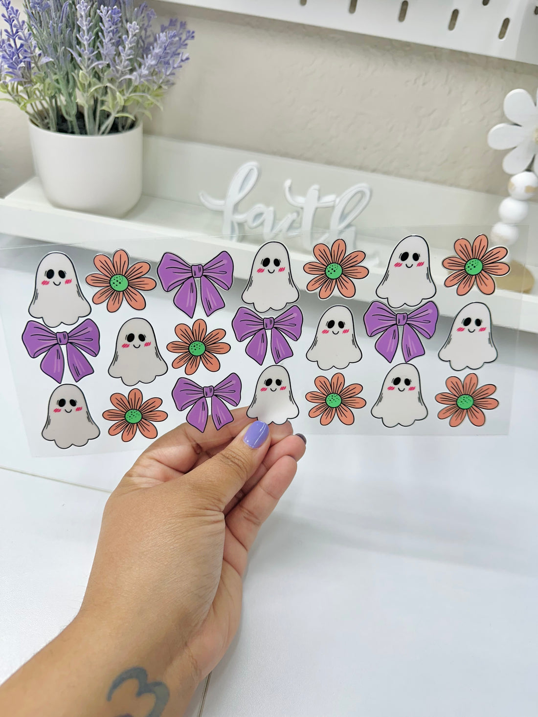 Ghost With Daisies and Bows | UV DTF Wrap
