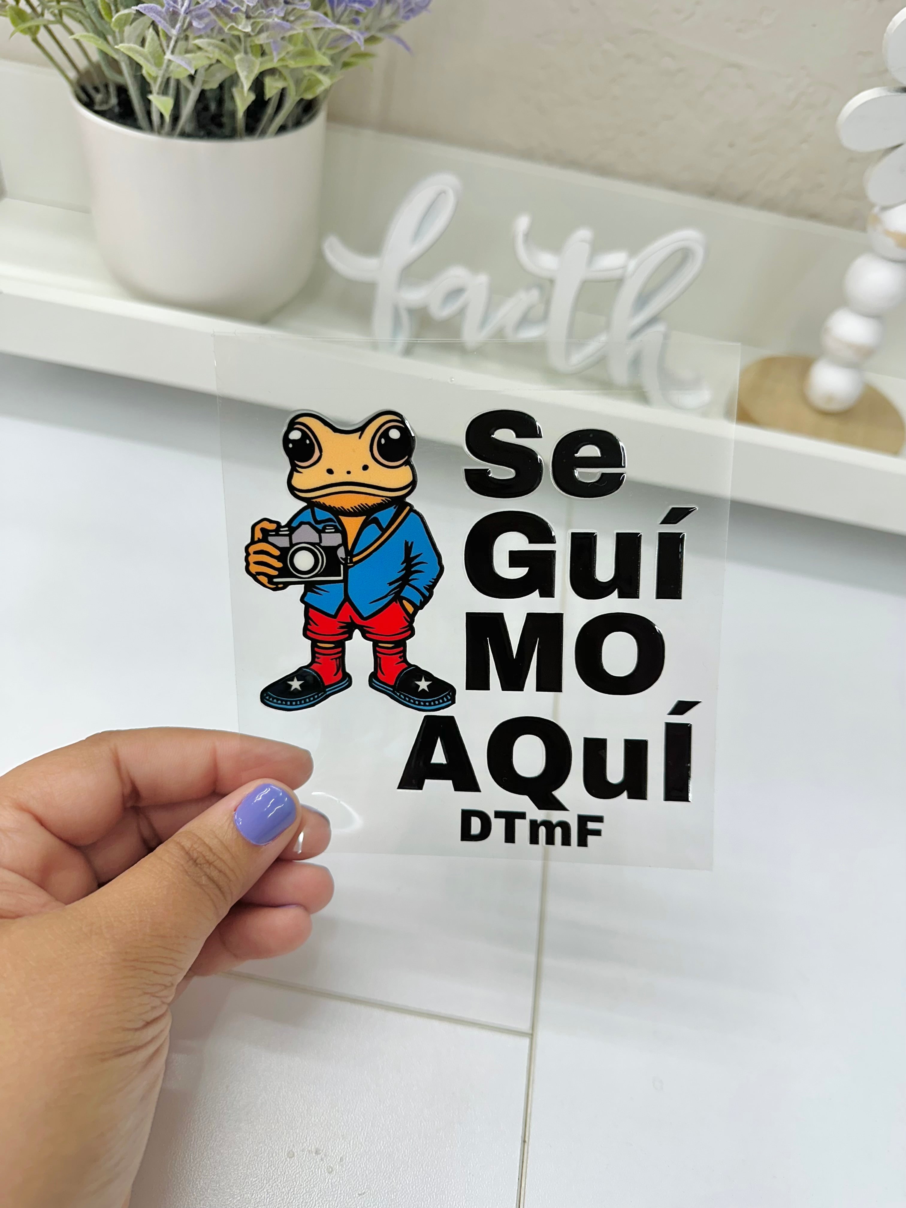 Seguimo aqui | UV DTF Decal