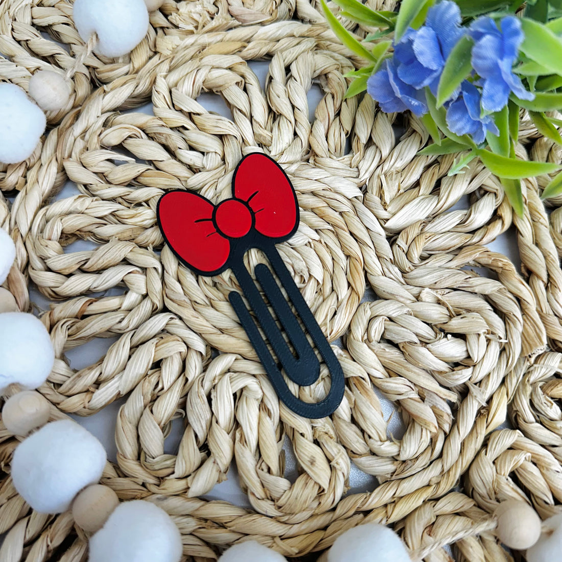 Red Bow Paper Clip / Bookmark