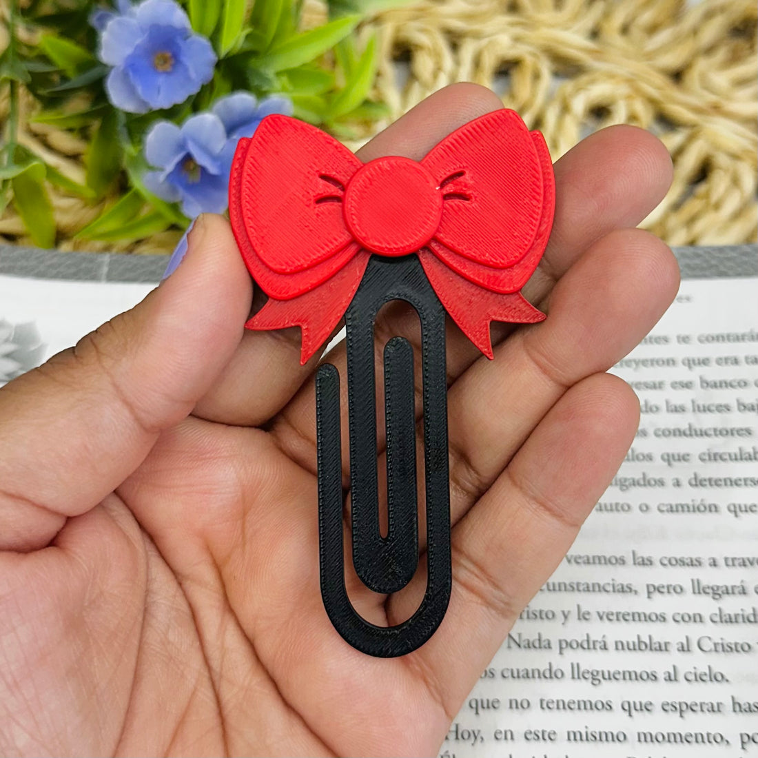 Bow Beautiful Paper Clip / Bookmark