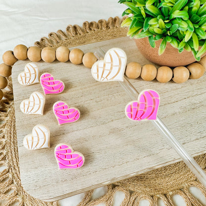 Concha Heart | Straw Charms