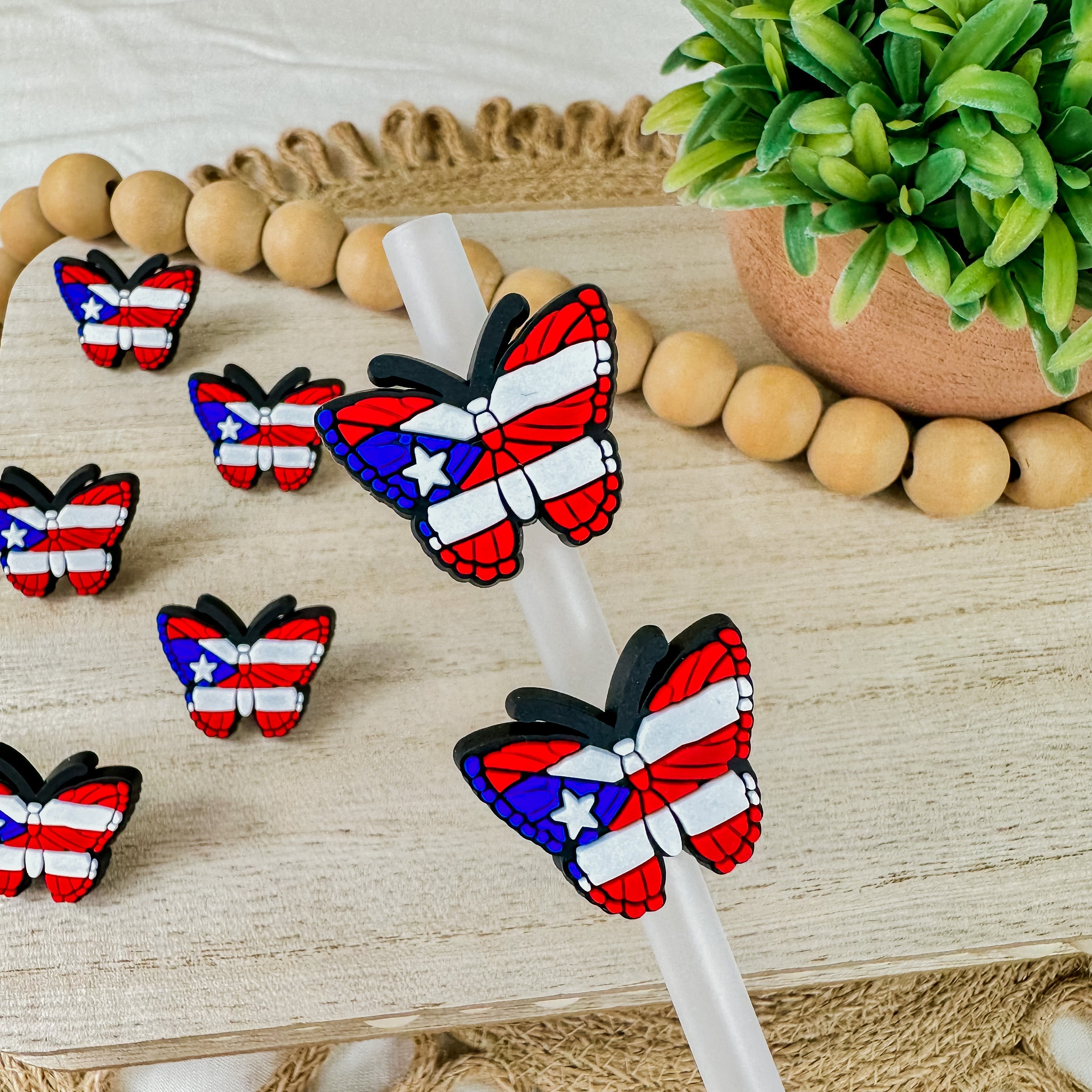 Mariposa PR | Straw Charms